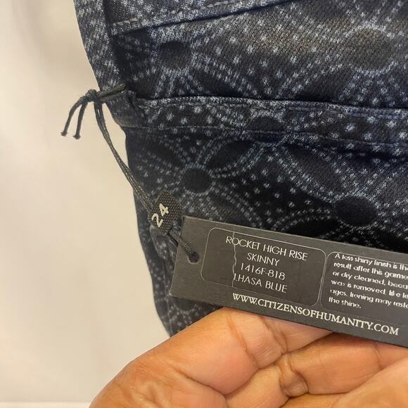 NWT Citizens of Humanity - The Rocket Coated Denim - Women Size 24 - Black - Picture 10 of 10